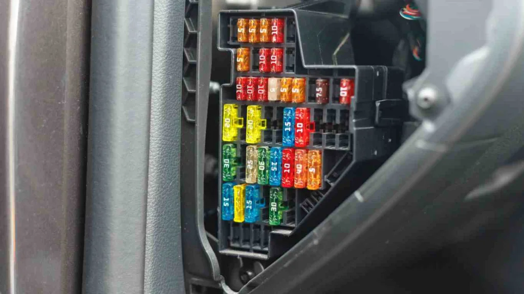 use passenger compartment fuse to disable door ajar on ford f150